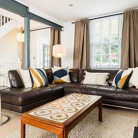 Fabulous Malvern Townhouse غْريت مالفيرن المظهر الخارجي الصورة